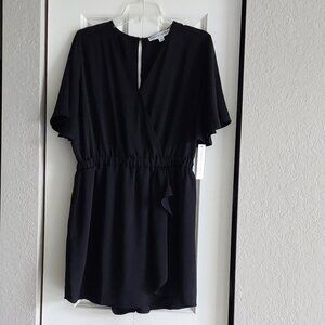 Emma & Michele Black Flutter Sleeve Wrap Romper Women's Size L